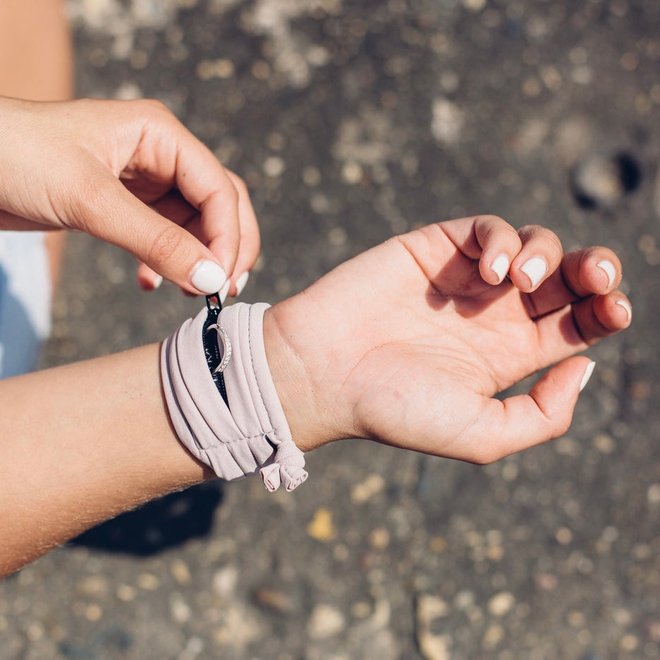 Wedding ring deals holder bracelet